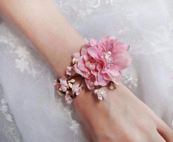 corsage