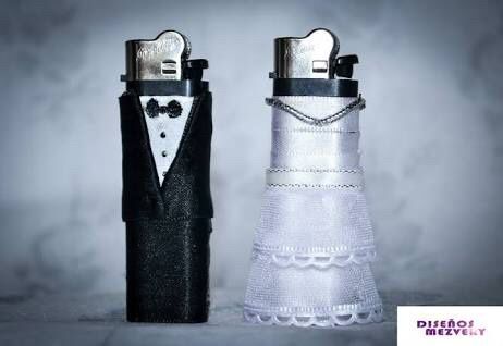 Encendedores como recuerdos de boda 4