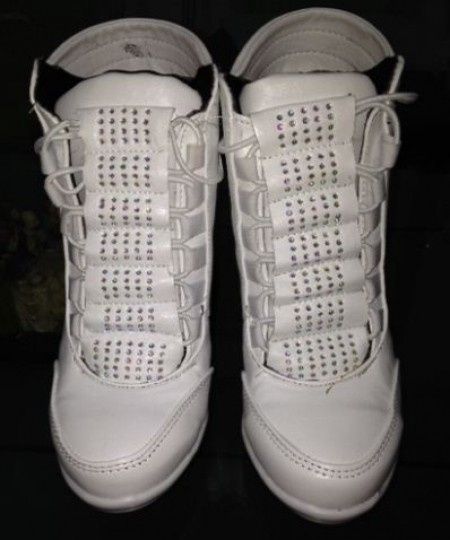 Mis tenis de novia