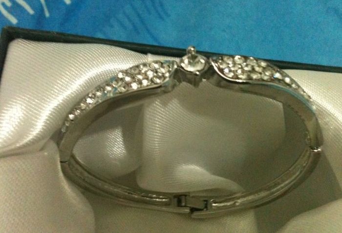 Mi pulsera a juego con mis accesorios
