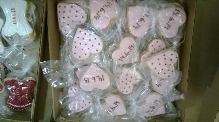 Galletas de recuerdo - Corazones con nuestra fecha de boda