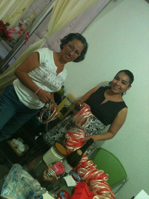 Mi mami hermosa y mi amiga Eli