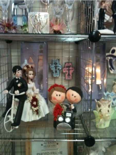 Local con cosas para bodas a buen precio