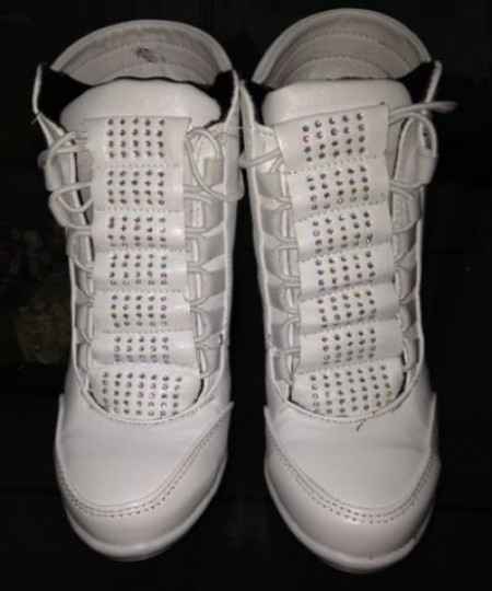 Mis tenis de novia