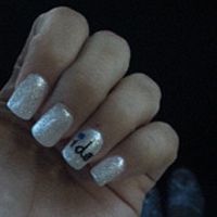 Azul diseño de uñas