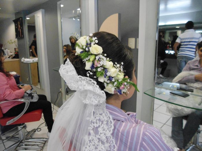 Maquillaje y peinado