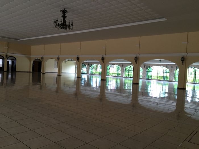 Por fin encontramos fecha para este salon hermoso - 3
