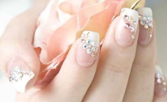 Presuman sus uñas - 1