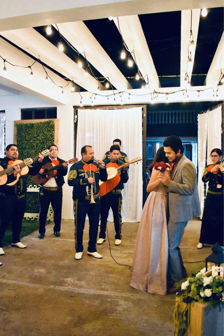 Fiesta de compromiso✨ - 3