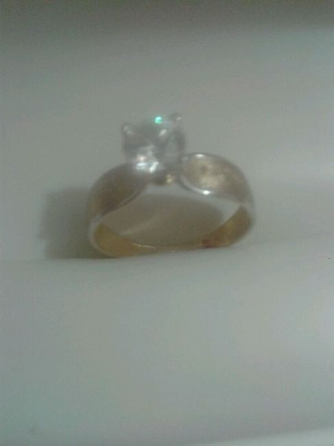 Mi anillo de compromiso  - 1