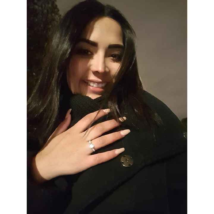 ¡Comprometida!💍✨ - 2