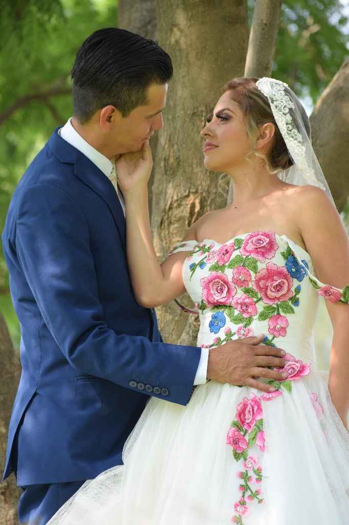 Algunas fotos que nos mandaron del after the wedding - 3