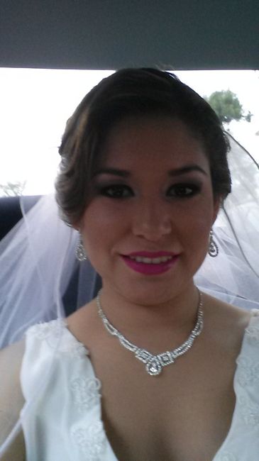 Peinado  y maquillaje - 1