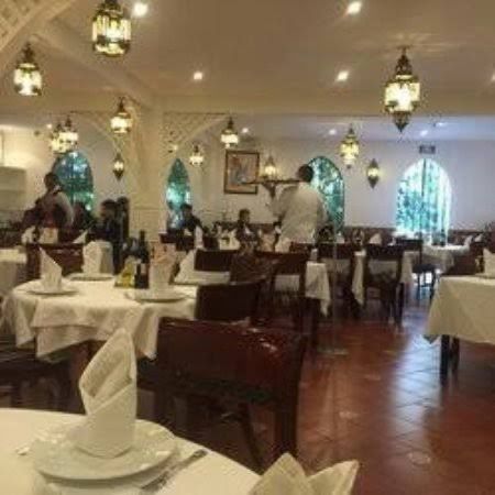 Algún lugar elegante y pequeño para un boda solo de civil y cena ? 1