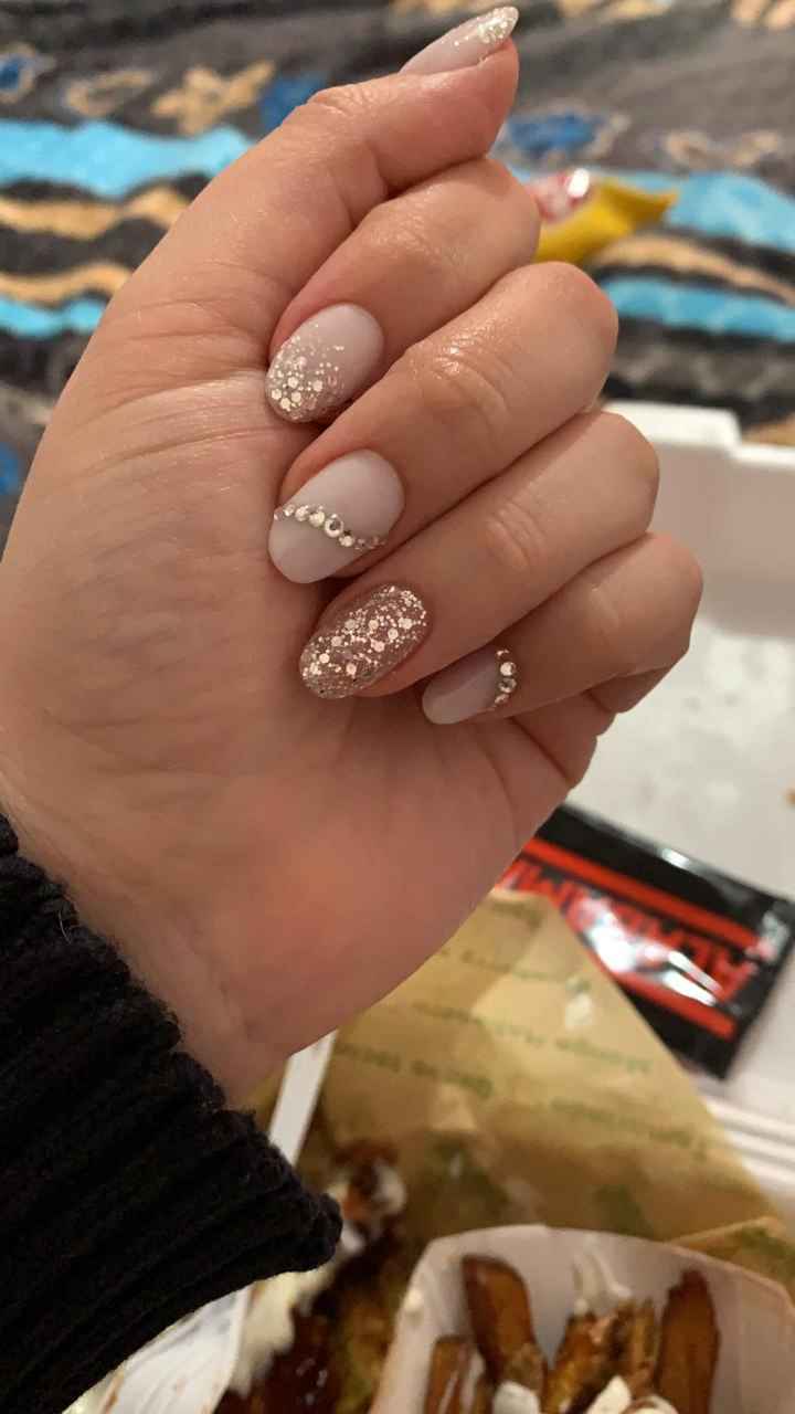 Uñas y más uñas 💅 - 1