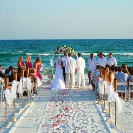 Ceremonia religiosa en la playa
