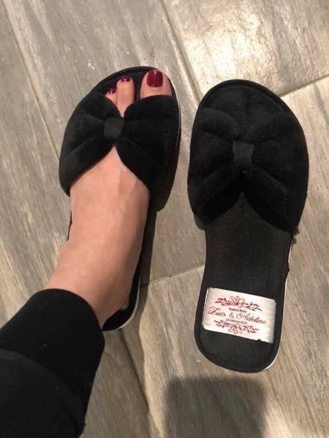 ¿Pantuflas o flats para las invitadas? 1