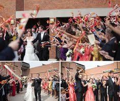 ¿qué aventaran al salir de la iglesia? - 2