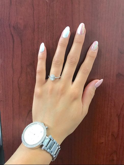 Brides presuman su 💍 - 1