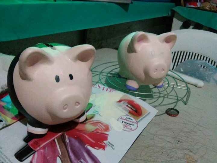 Nuestros cochinitos - 1