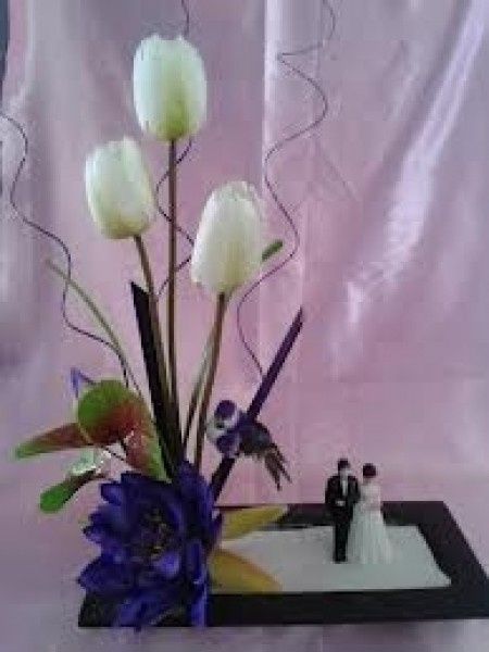 una boda de color morado