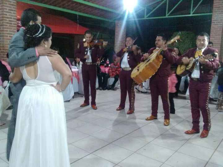 MAS CON EL MARIACHI
