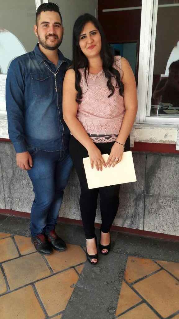 Casado al civil. - 5