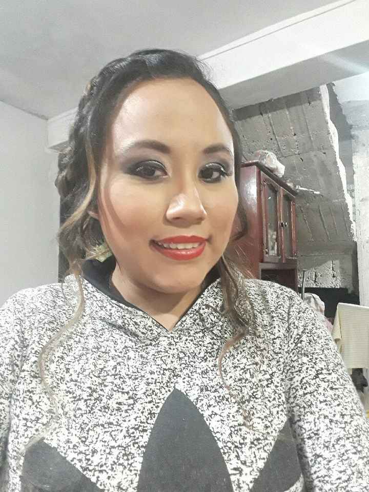 Prueba de maquillaje y peinado...! - 1