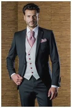 Toque de color para el novio en el mes rosa 🎗️ 3