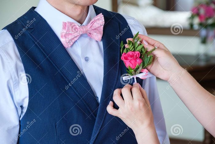 Toque de color para el novio en el mes rosa 🎗️ 4