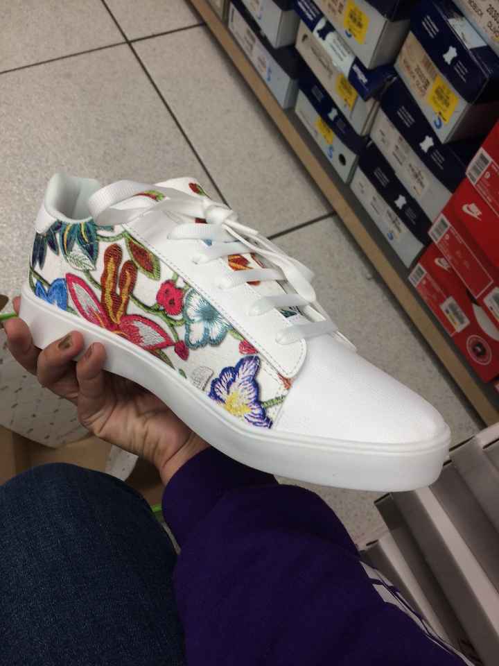 Ya tengo mis tenis! - 1
