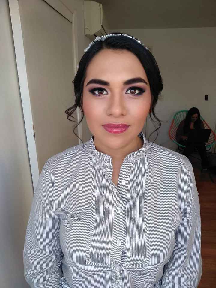 Prueba de maquillaje y peinado - 1