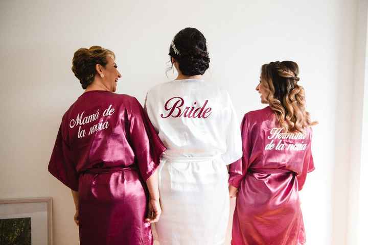 Getting ready con mi mamá y mi hermana 2