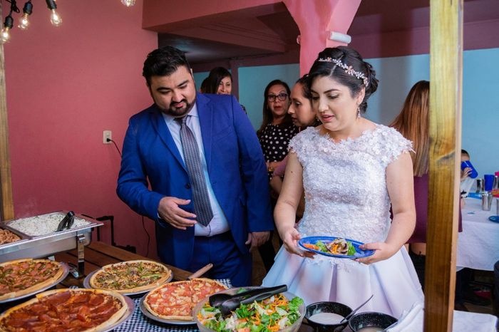 Nuestra boda Civil...star wars, pizza, wine and donuts 12