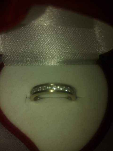 Para mujeres.... sobre el anillo - 1