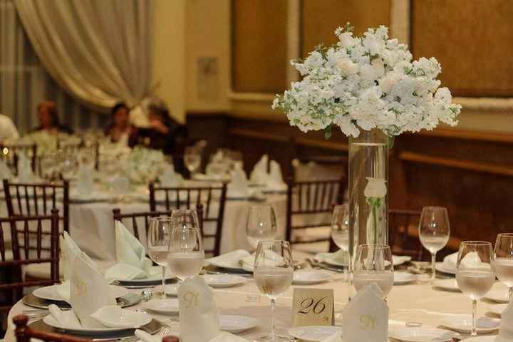 Arreglos de mesa y mesa de novios - 2