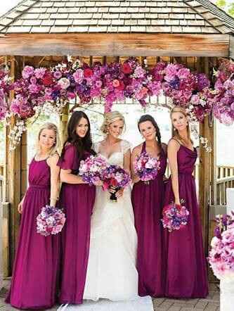 De que color el vestido para las damas ? - 1