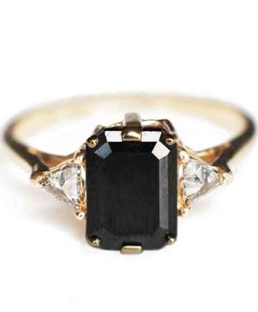 Anillo de Compromiso Diamante Negro