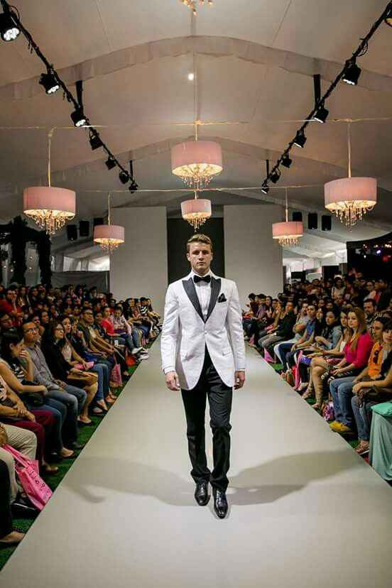 Traje  del novio - 1