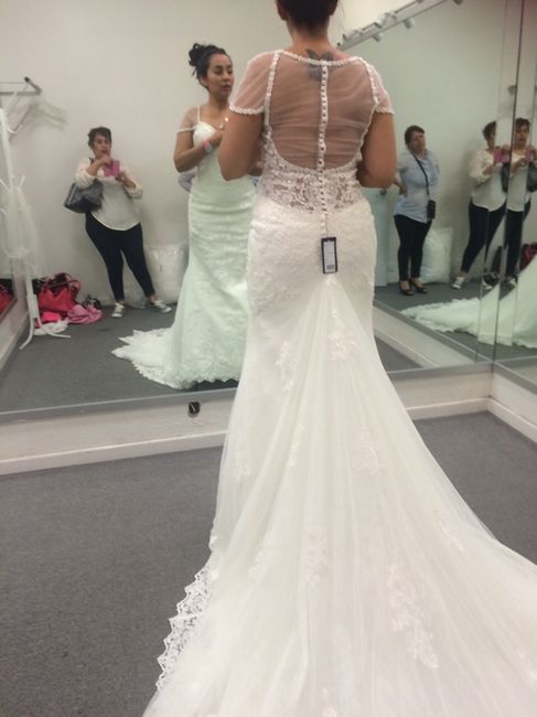 A aun mes y mi vestido? - 2