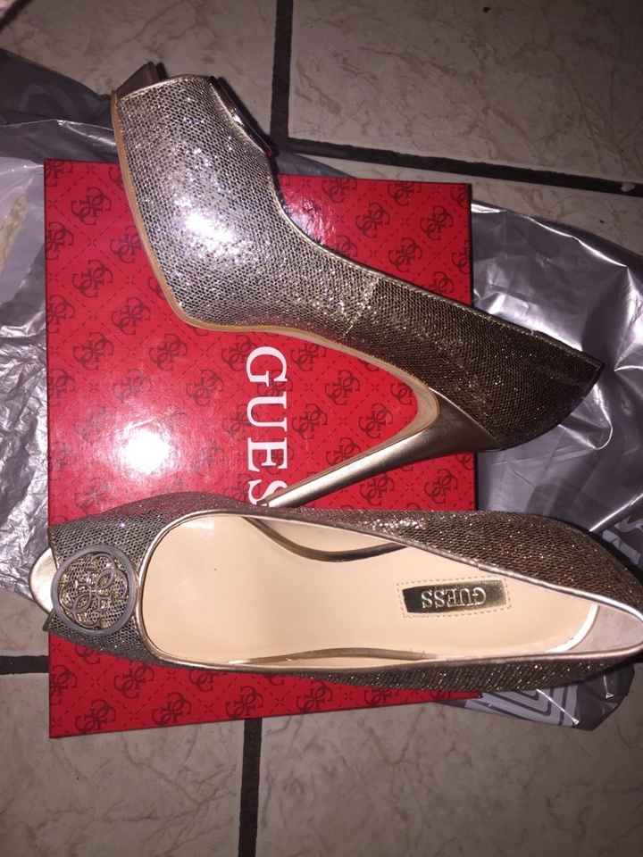 Mis hermosas zapatillas - 1