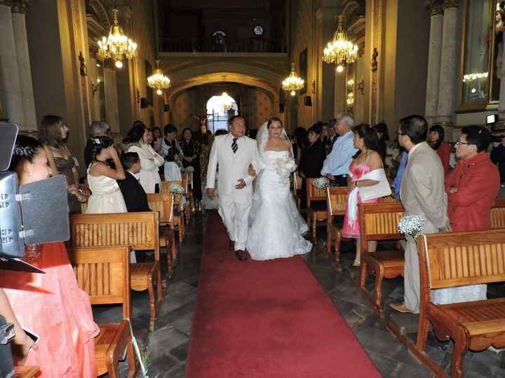 Me casé ! ayuda con mi crónica - 1