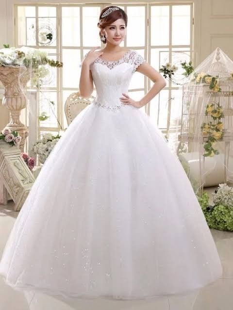 Si tu Fm tuviera que elegir tu vestido de boda.. 18