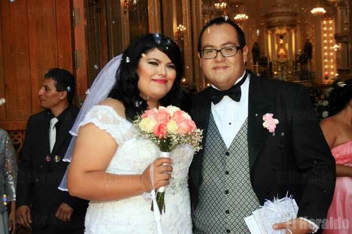 El amor es su motor, fue el titulo del periódico el Heraldo, un periódico de aqui de Aguascalientes,