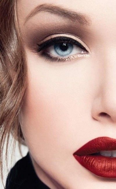 MAQUILLAJE CARGADO
