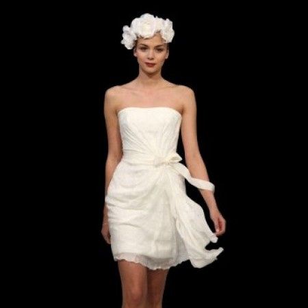 VESTIDO DE NOVIA CORTO