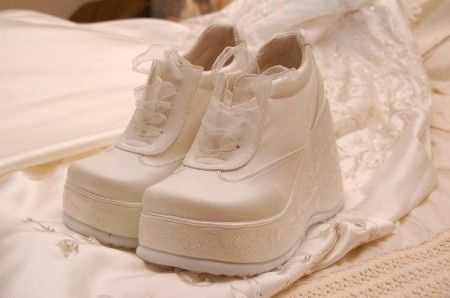 TENIS PARA NOVIA