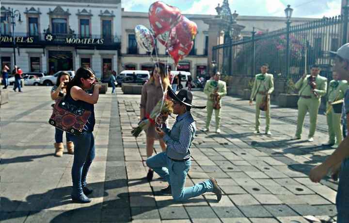 Mi prometido me sorprendió en Morelia donde nos conocimos