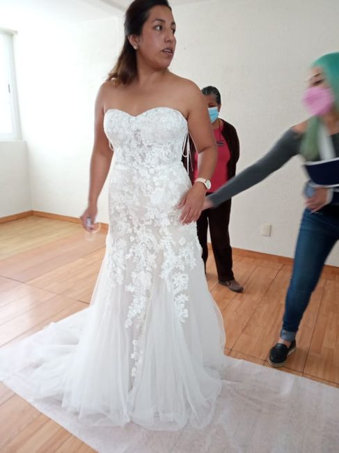 A SEGUIR EN LA BUSQUEDA DE VESTIDO 