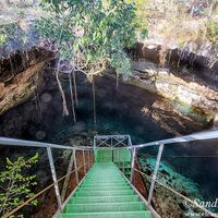 Cenote Yaxbacaltun 